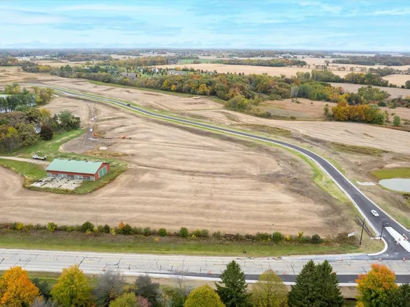 680 BEERE LANE, Burlington, WI 53105