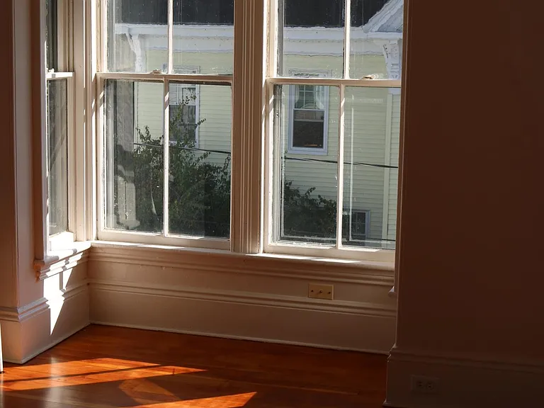 81 Lincoln St #2 — Photo 10