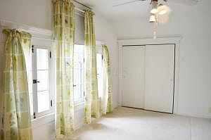 1st image of 2538 Glenmawr Ave