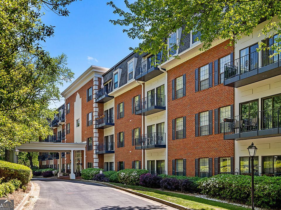 1st image of 2921 Lenox Rd NE APT 305