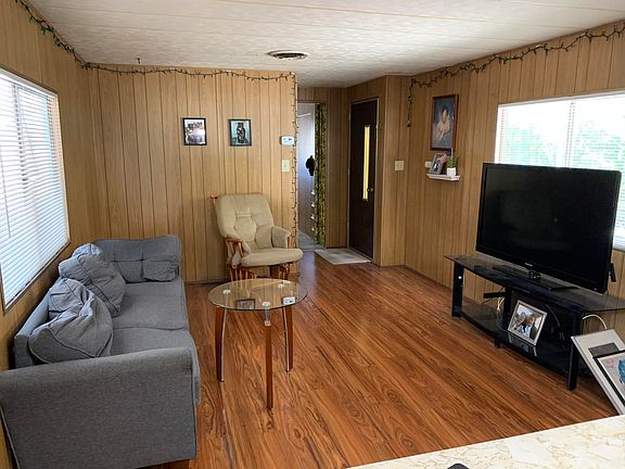 3rd image of 3753 E Avenue I Space 65