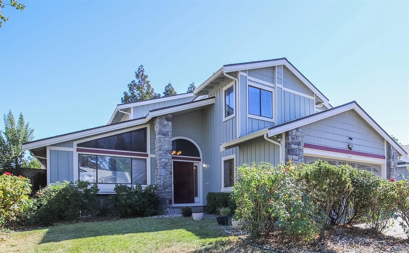 243 Loch Lomond Dr, Vacaville, CA 95687 Zillow