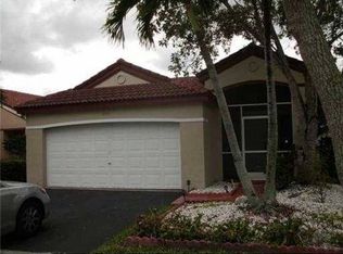 1445 Presidio Dr, Weston, FL 33327