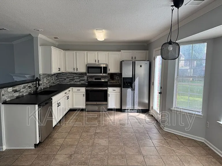 12607 Hunters Forest Cv — Photo 2