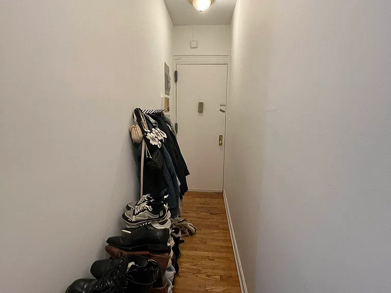 195 Spring St #7 — Photo 5
