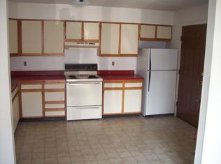 669 Lisbon St APT 24, Lisbon Falls, ME 04252