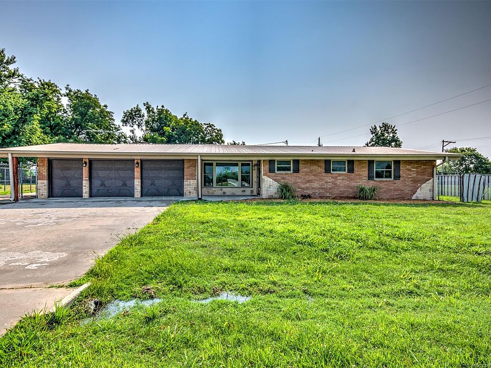 1st image of 44 Hazelette Ln