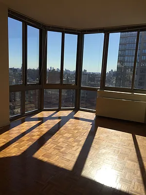 Rented by Chelsea Tower | media 20