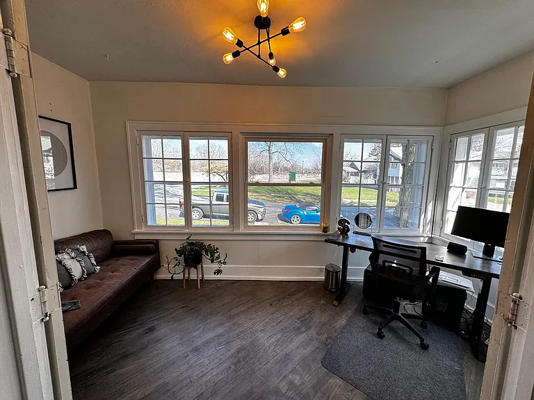 1008 Elmwood Ave — Photo 15