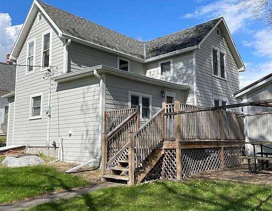 4th image of 206 Sherman Ave