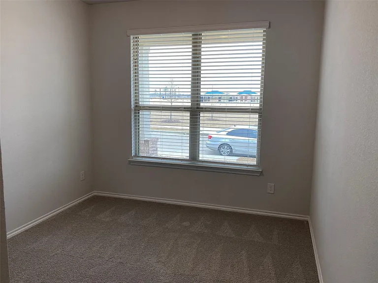1805 Wayne Ln — Photo 14