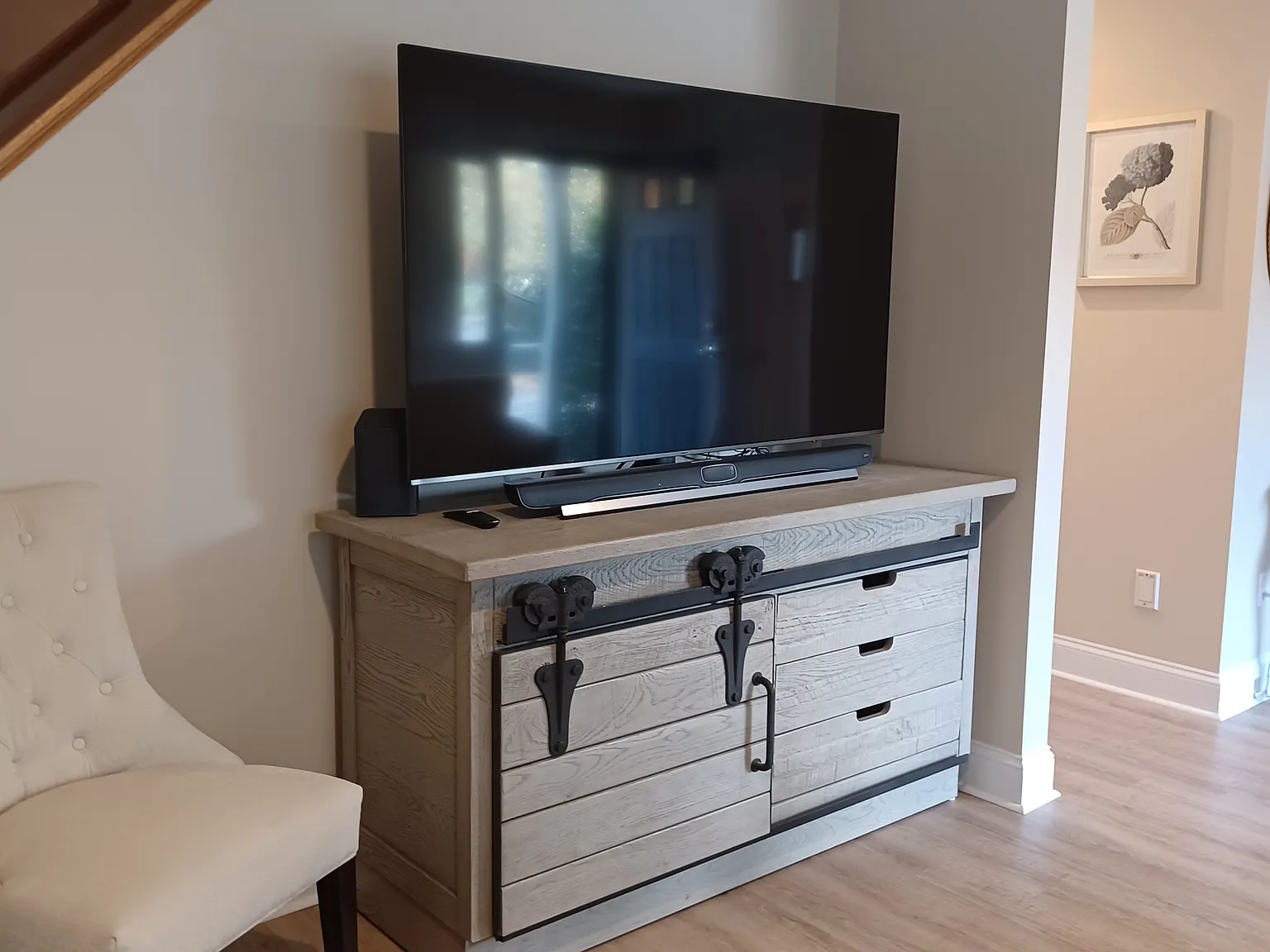 21B Saint Andrews Way — Photo 4
