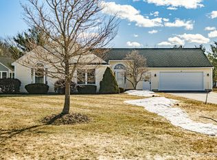 6 Mulberry Ln, Scarborough, ME 04074