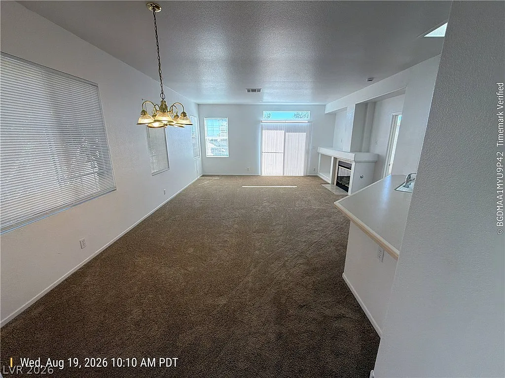 3 bed, 2.0 bath, 1416 sqft, $1,750 — Photo 3