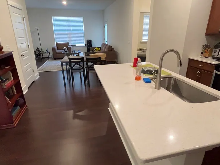 483 Clark Creek Ln — Photo 5