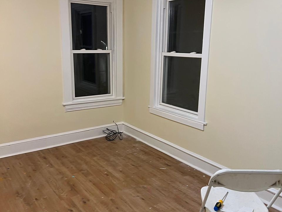 1st image of 230 N Broadway #1