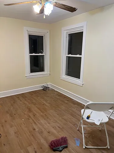 230 N Broadway Photo 1
