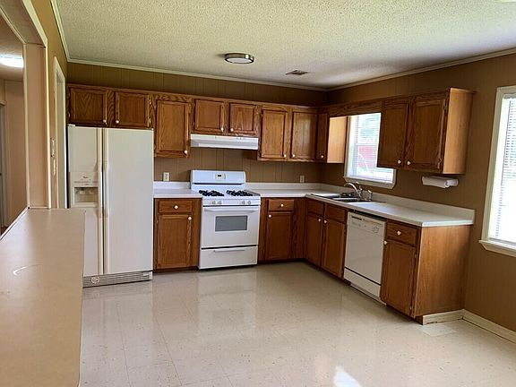5th image of 1003 E 11th St
