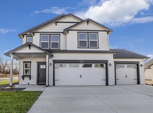 3587 NW 8th St #20, Redmond, OR