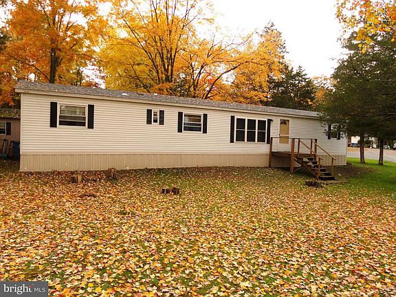 2nd image of 628 Willow Dr