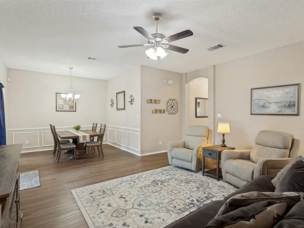 308 Candlestick Trl, Saginaw, TX 76179