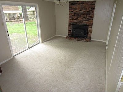 4th image of 10104 Royerton Dr