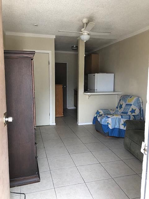 1st image of 1425 B St APT B