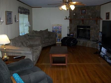 2nd image of 2128 Hebert St