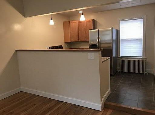 3rd image of 9 West St #1