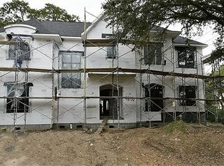 4600 Spruce St, Bellaire, TX 77401