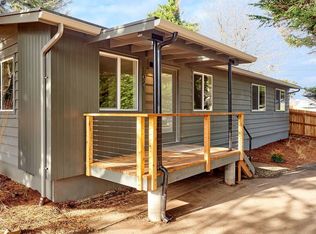 1021 SW Harbor Ave, Lincoln City, OR