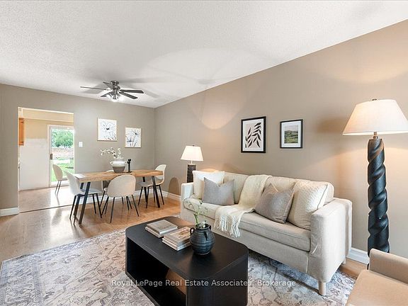4th image of 19 Harrison Ct