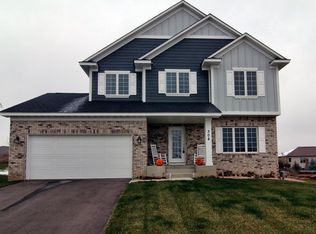 308 Wedgewood Cir, Hudson, WI 54016