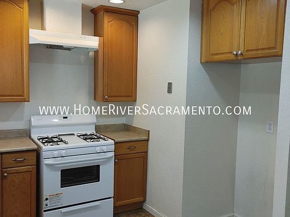 3rd image of 4005 Cortright Way