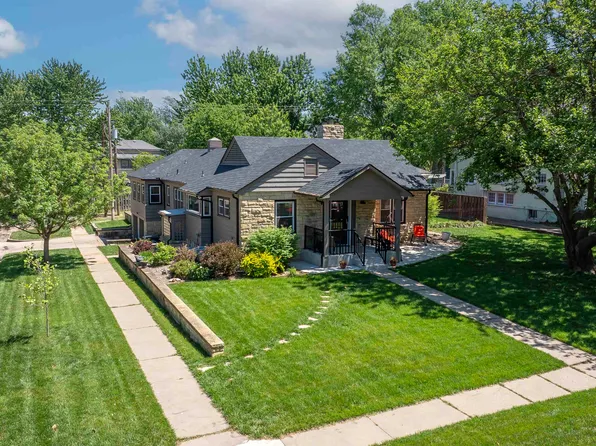 426 N B St, Arkansas City, KS 67005