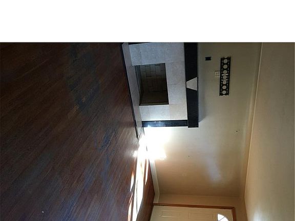 2nd image of 1884 Chapel Hill Dr