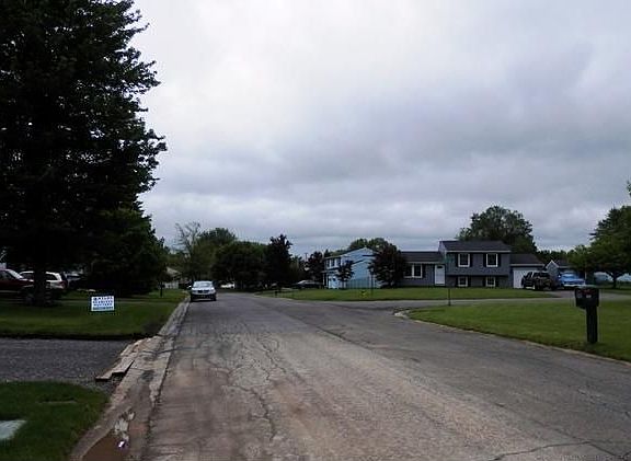 5th image of 5529 Chateau Ln