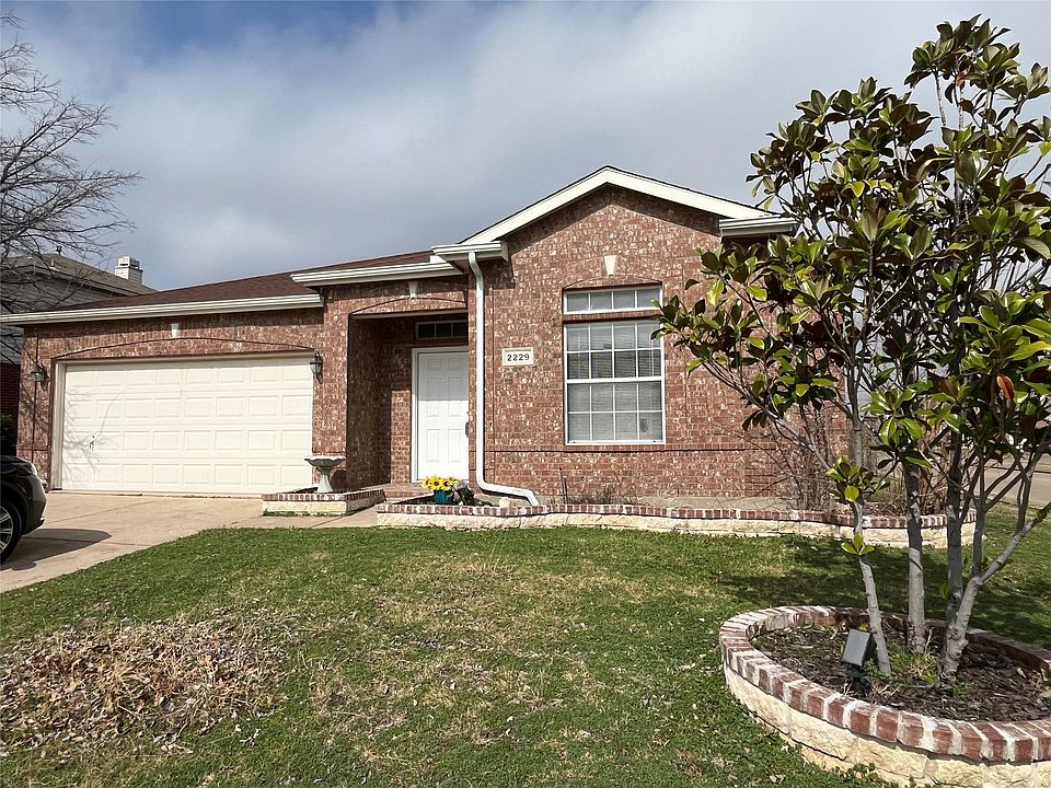 1st image of 2229 Sumac Dr