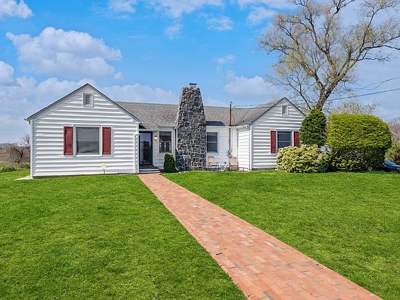 2nd image of 100 S Fairview Ave