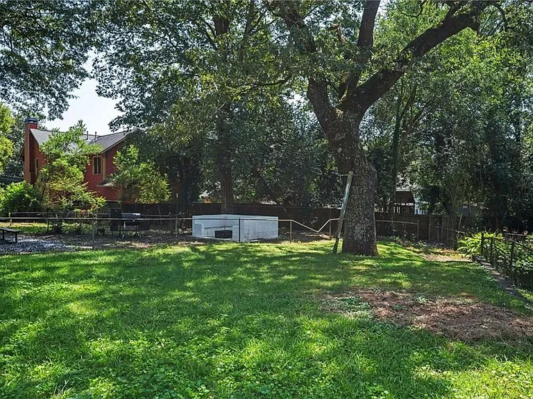 2823 McAfee Rd — Photo 28