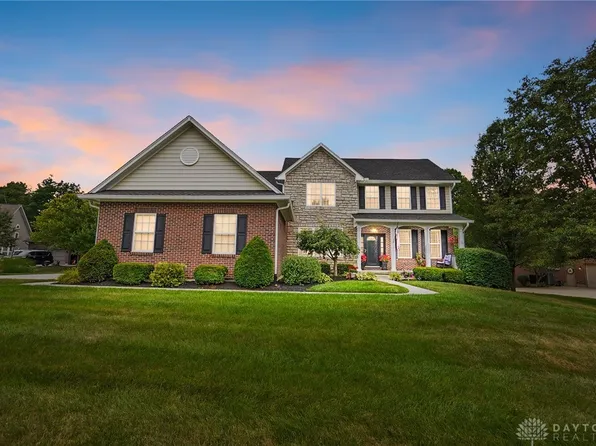 3260 Creekbluff Ct, Bellbrook, OH 45305