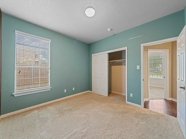 141 Springtree Gate — Photo 28