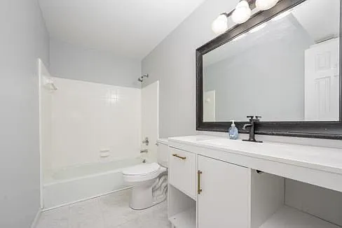 5828 Harris Grove Ln — Photo 13