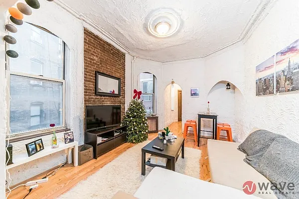 Rented by Gioia Realty | media 46