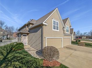 13856 S Acuff St, Olathe, KS 66062
