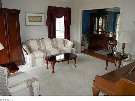 3rd image of 2221 Demi Dr