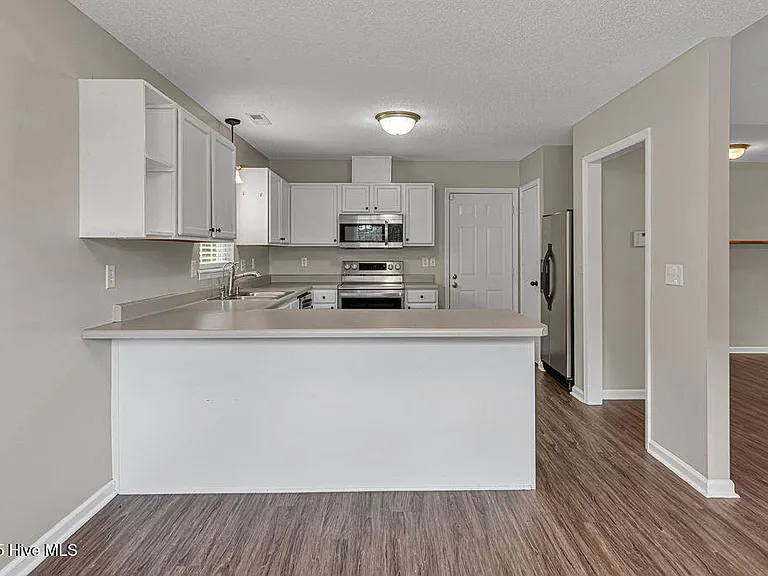 201 Ross Ct — Photo 10