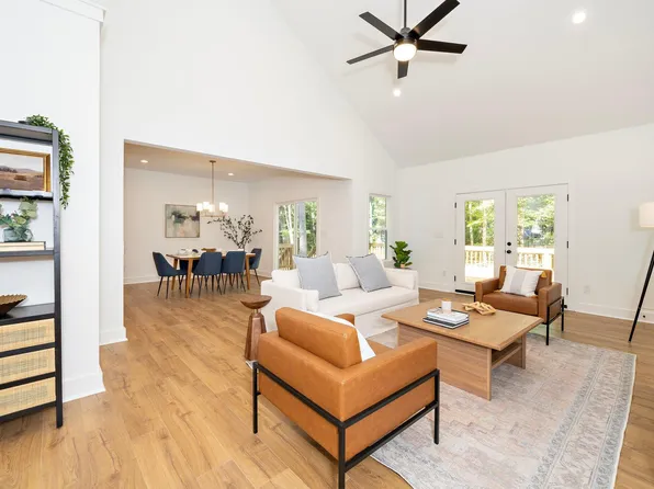 8112 Rhudy Pl, Raleigh, NC 27612