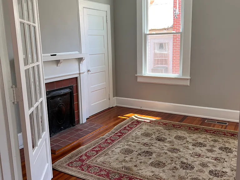 211 Shuler St — Photo 10