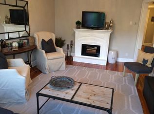 1656 N Mohawk St APT 2, Chicago, IL 60614